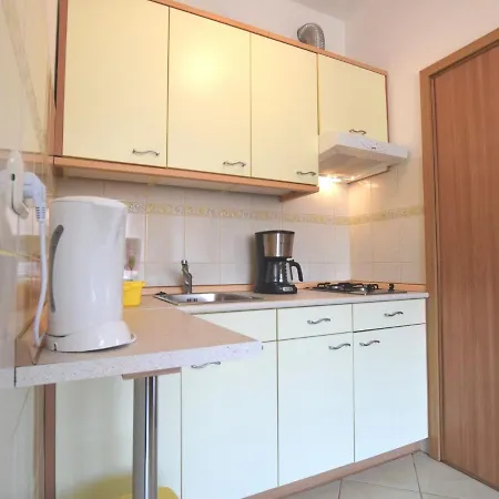 Daire Modern In Pula With Swimming Pool Vinkuran