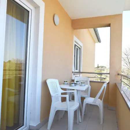 Daire Modern In Pula With Swimming Pool Vinkuran